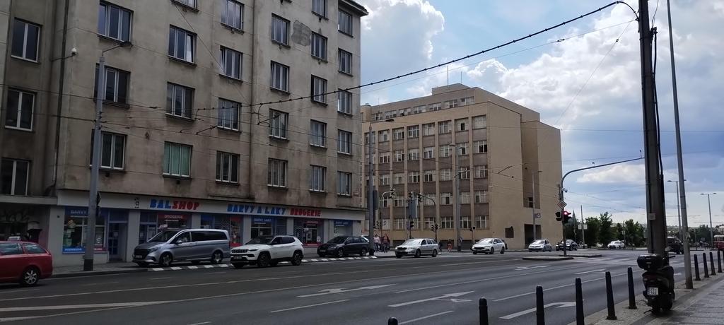 Prague-J14-18--08