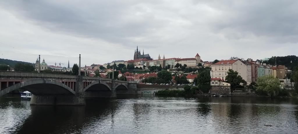 Prague-J14-18--04